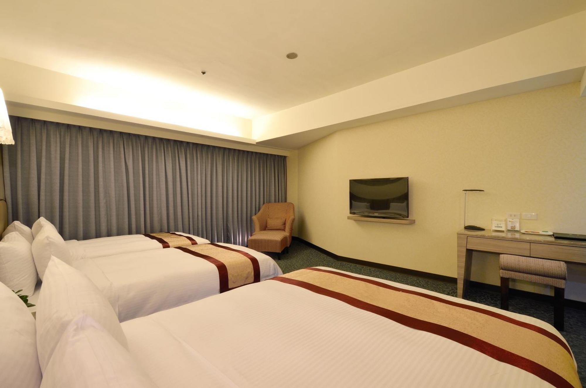 Toongmao Hotel גאושיונג מראה חיצוני תמונה